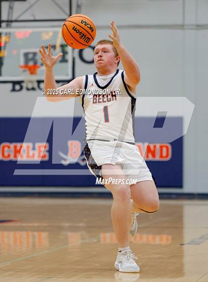 Thumbnail 3 in Stratford vs. Beech photogallery.