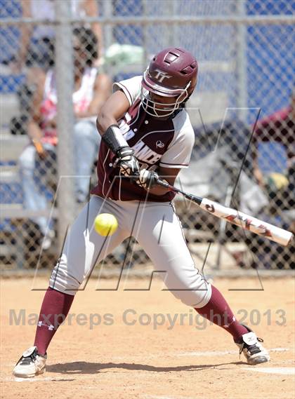 Thumbnail 2 in Torrance @ Los Alamitos (Game 2) photogallery.