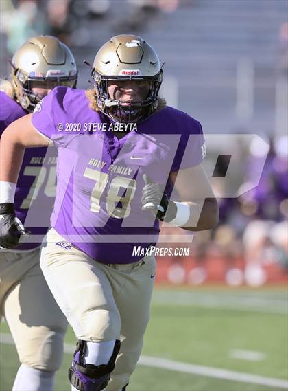 Thumbnail 1 in Durango vs Holy Family (CHSAA 3A Semifinal) photogallery.
