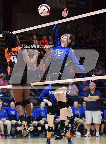 Thumbnail 1 in Bergman vs. Newport (AHSAA 3A 2nd Round Playoff) photogallery.