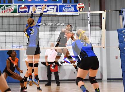 Thumbnail 1 in Bergman vs. Newport (AHSAA 3A 2nd Round Playoff) photogallery.