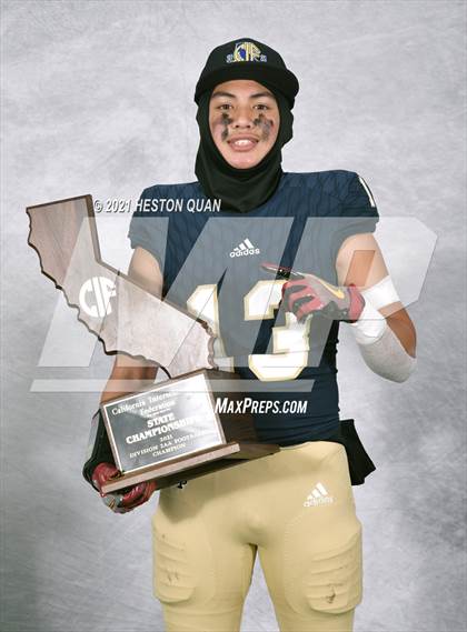 Thumbnail 2 in Mater Dei Catholic (CIF State D2-AA Awards)  photogallery.