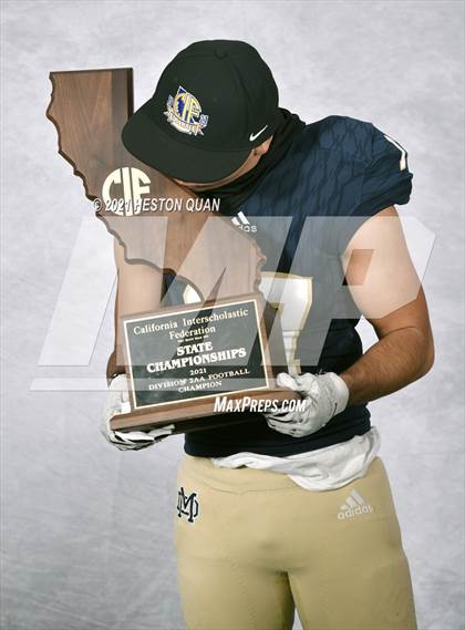 Thumbnail 2 in Mater Dei Catholic (CIF State D2-AA Awards)  photogallery.