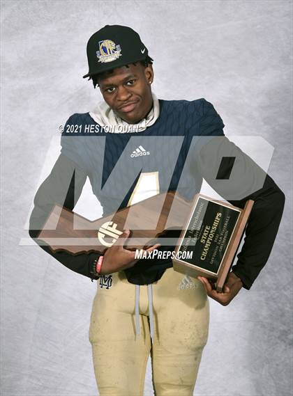 Thumbnail 2 in Mater Dei Catholic (CIF State D2-AA Awards)  photogallery.