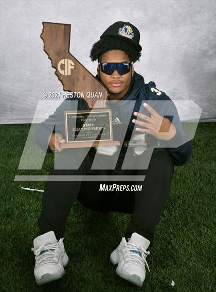 Thumbnail 2 in Mater Dei Catholic (CIF State D2-AA Awards)  photogallery.