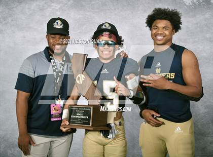 Thumbnail 3 in Mater Dei Catholic (CIF State D2-AA Awards)  photogallery.