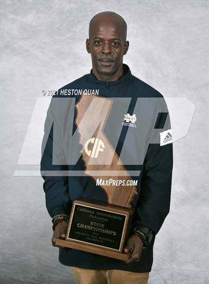 Thumbnail 2 in Mater Dei Catholic (CIF State D2-AA Awards)  photogallery.