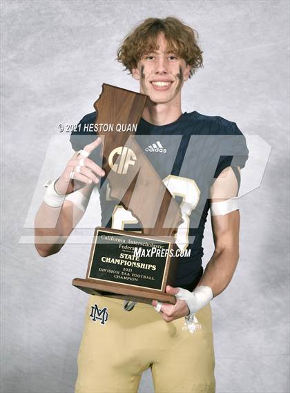Thumbnail 2 in Mater Dei Catholic (CIF State D2-AA Awards)  photogallery.