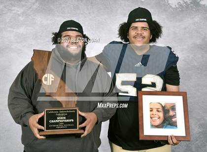 Thumbnail 2 in Mater Dei Catholic (CIF State D2-AA Awards)  photogallery.