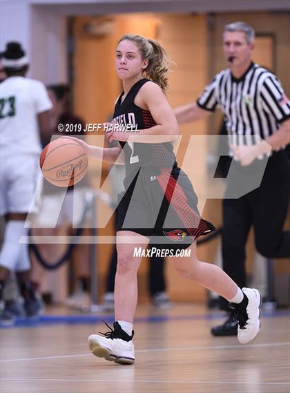 Thumbnail 3 in Canfield vs. Aurora  (OHSAA Division 1 District Semifinal) photogallery.