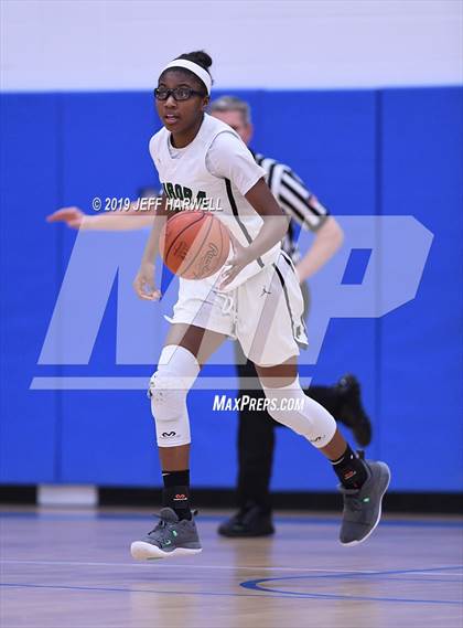 Thumbnail 1 in Canfield vs. Aurora  (OHSAA Division 1 District Semifinal) photogallery.