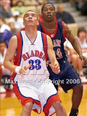 Thumbnail 3 in East Bakersfield vs Tulare Western (CS D2 Final) photogallery.