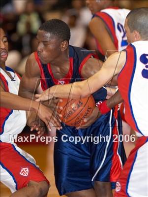 Thumbnail 3 in East Bakersfield vs Tulare Western (CS D2 Final) photogallery.