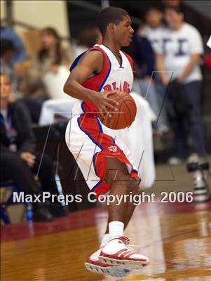 Thumbnail 2 in East Bakersfield vs Tulare Western (CS D2 Final) photogallery.