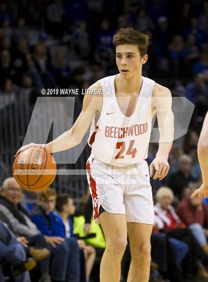 Thumbnail 1 in Covington Catholic vs Beechwood (KHSAA Ninth Region) photogallery.