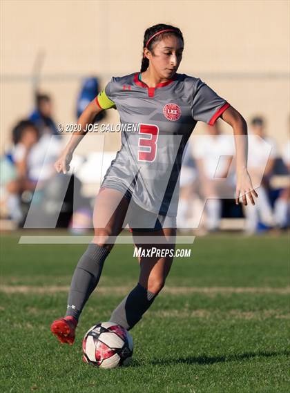 Thumbnail 1 in South San Antonio vs Lee [Robert E.] photogallery.