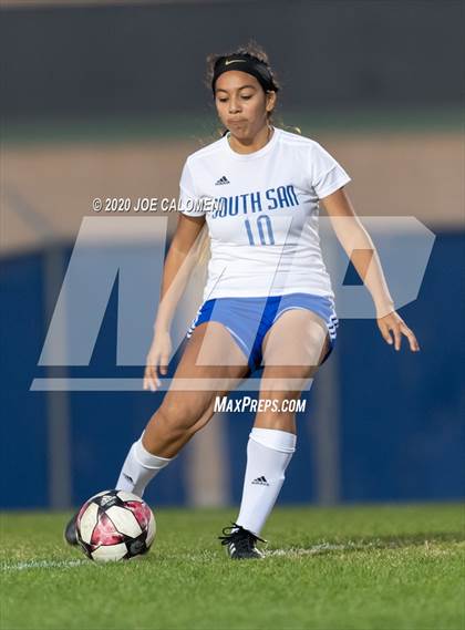 Thumbnail 1 in South San Antonio vs Lee [Robert E.] photogallery.
