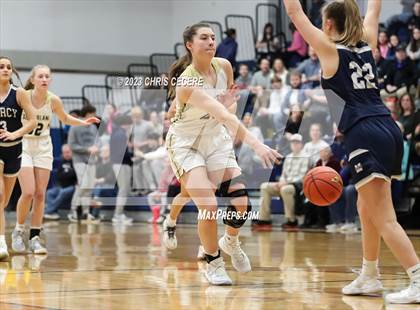 Thumbnail 2 in Sutherland vs. Our Lady of Mercy (Section 5 Class A Semifinal) photogallery.