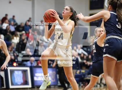 Thumbnail 3 in Sutherland vs. Our Lady of Mercy (Section 5 Class A Semifinal) photogallery.