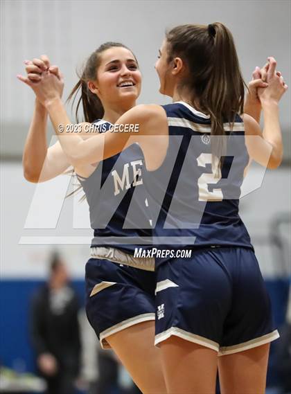 Thumbnail 2 in Sutherland vs. Our Lady of Mercy (Section 5 Class A Semifinal) photogallery.
