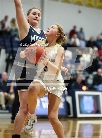 Thumbnail 1 in Sutherland vs. Our Lady of Mercy (Section 5 Class A Semifinal) photogallery.