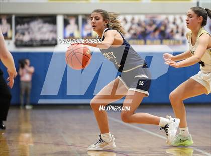 Thumbnail 2 in Sutherland vs. Our Lady of Mercy (Section 5 Class A Semifinal) photogallery.