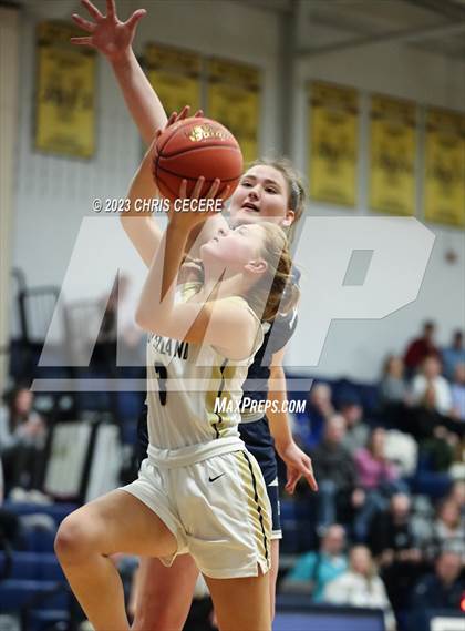 Thumbnail 2 in Sutherland vs. Our Lady of Mercy (Section 5 Class A Semifinal) photogallery.