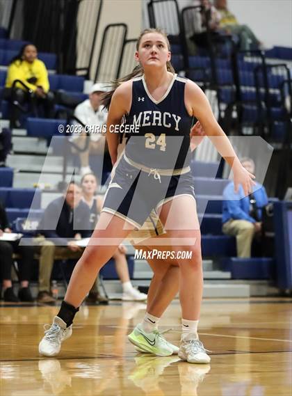 Thumbnail 3 in Sutherland vs. Our Lady of Mercy (Section 5 Class A Semifinal) photogallery.