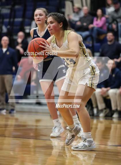 Thumbnail 1 in Sutherland vs. Our Lady of Mercy (Section 5 Class A Semifinal) photogallery.