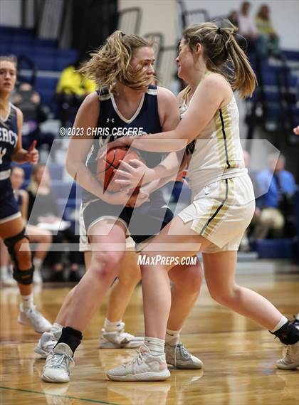 Thumbnail 1 in Sutherland vs. Our Lady of Mercy (Section 5 Class A Semifinal) photogallery.