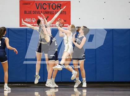 Thumbnail 2 in Sutherland vs. Our Lady of Mercy (Section 5 Class A Semifinal) photogallery.