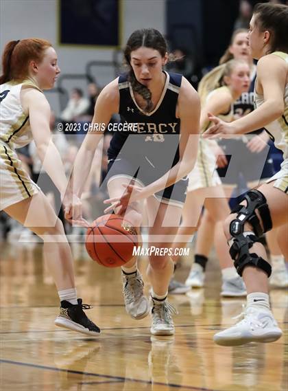 Thumbnail 3 in Sutherland vs. Our Lady of Mercy (Section 5 Class A Semifinal) photogallery.
