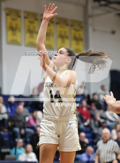 Thumbnail 1 in Sutherland vs. Our Lady of Mercy (Section 5 Class A Semifinal) photogallery.