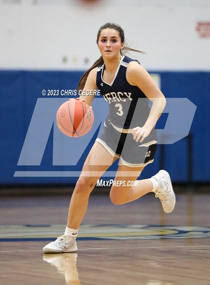Thumbnail 2 in Sutherland vs. Our Lady of Mercy (Section 5 Class A Semifinal) photogallery.