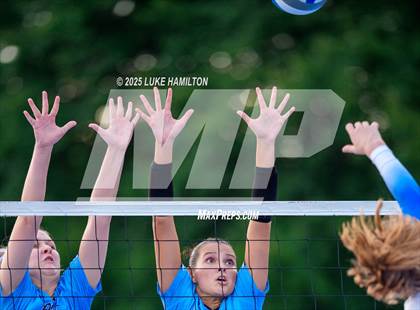 Thumbnail 3 in Walton @ Pope photogallery.