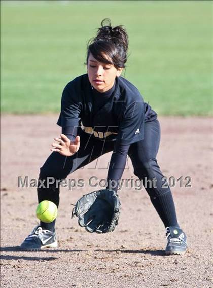 Thumbnail 3 in Mira Monte vs Foothill (Mira Monte Invitational) photogallery.