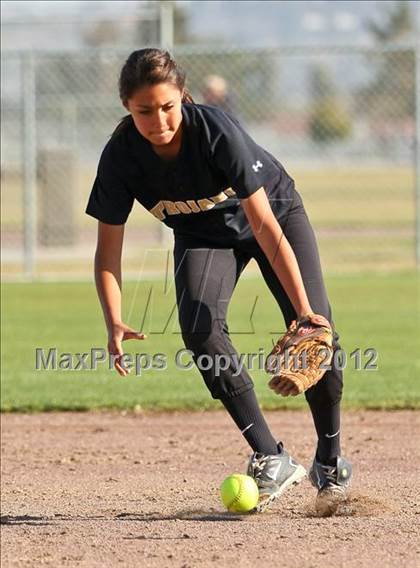 Thumbnail 1 in Mira Monte vs Foothill (Mira Monte Invitational) photogallery.