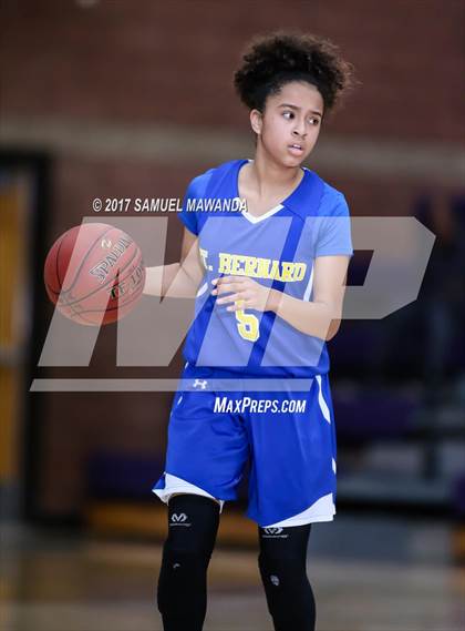 Thumbnail 2 in St. Bernard vs Los Altos photogallery.