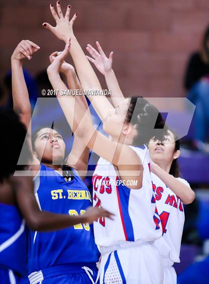 Thumbnail 3 in St. Bernard vs Los Altos photogallery.