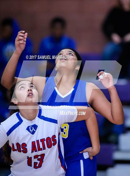 Thumbnail 1 in St. Bernard vs Los Altos photogallery.