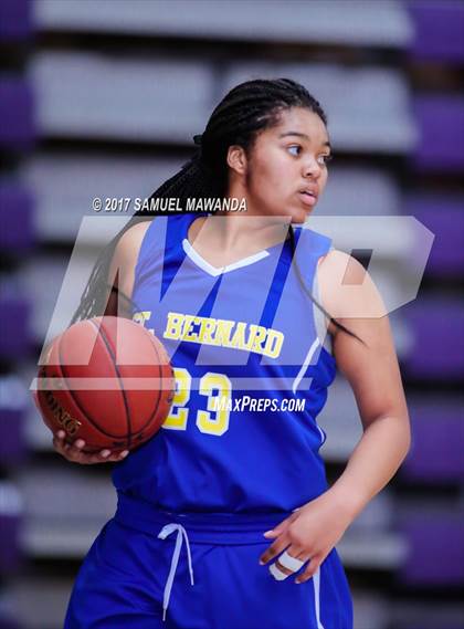 Thumbnail 2 in St. Bernard vs Los Altos photogallery.