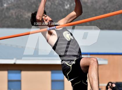 Thumbnail 2 in Questa Invitational photogallery.