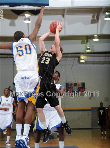 Thumbnail 2 in Harnett Central vs Garner Magnet (Greater Neuse River Conference Tournament) photogallery.