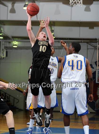 Thumbnail 1 in Harnett Central vs Garner Magnet (Greater Neuse River Conference Tournament) photogallery.