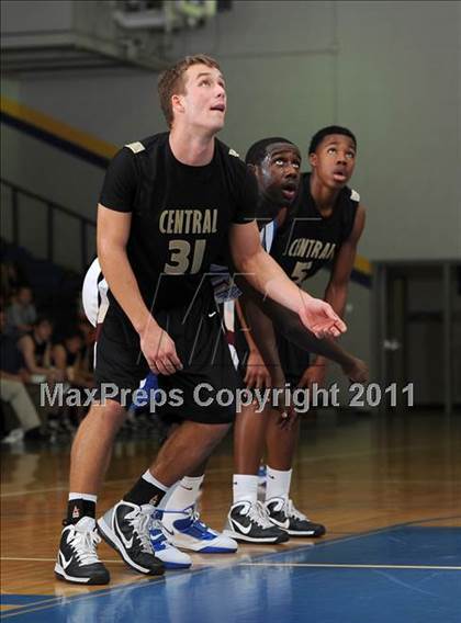 Thumbnail 3 in Harnett Central vs Garner Magnet (Greater Neuse River Conference Tournament) photogallery.