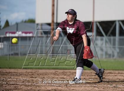 Thumbnail 3 in Sheldon @ Willamette (Game 1) photogallery.