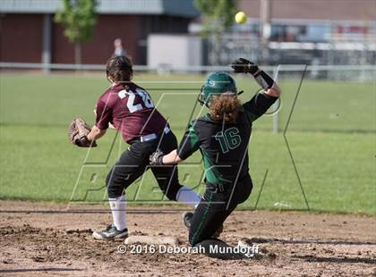Thumbnail 1 in Sheldon @ Willamette (Game 1) photogallery.