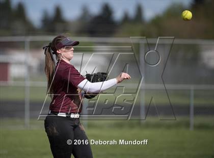Thumbnail 2 in Sheldon @ Willamette (Game 1) photogallery.