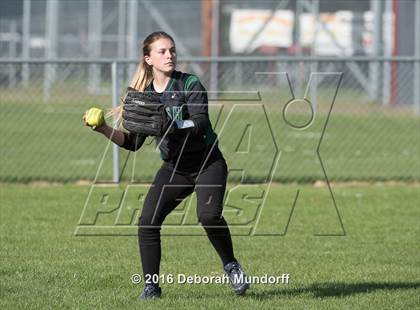 Thumbnail 3 in Sheldon @ Willamette (Game 1) photogallery.