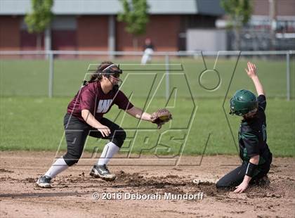 Thumbnail 1 in Sheldon @ Willamette (Game 1) photogallery.